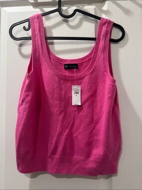 GAP Women’s Hot Pink Knit Scoop Neck Tank